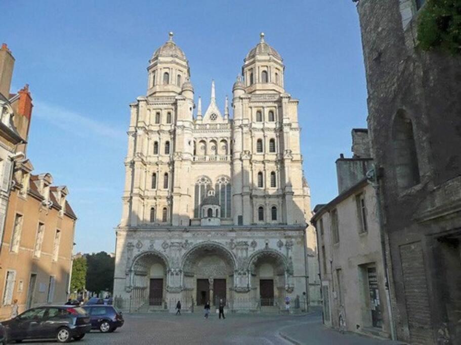 Le Sweet 70'S : Au Coeur Du Centre Historique Dijon Exterior foto